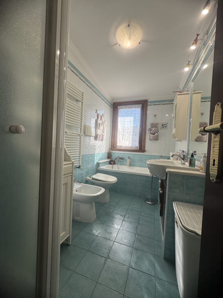 Appartamento Via Ermanno Wolf Ferrari Roma bagno