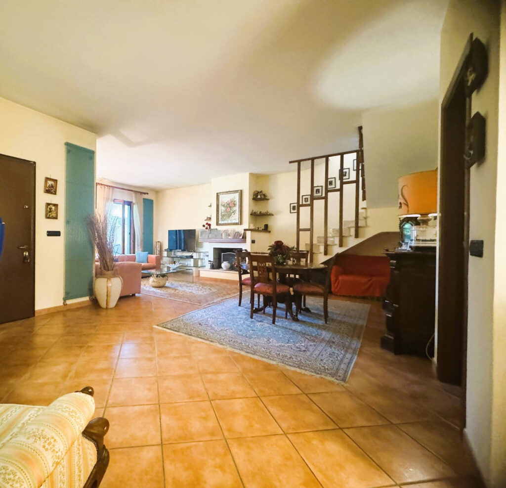 Villa Pomezia Colli di Enea Via Afrodite soggiorno 6