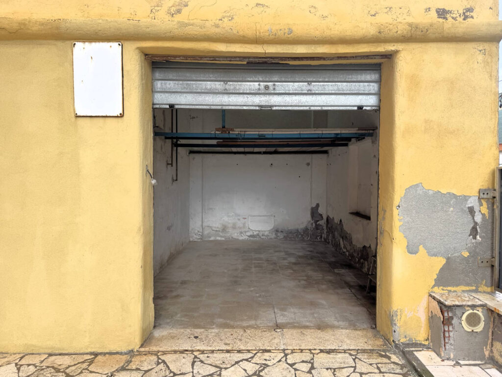 Casa indipendente Roma Ostia Lido Lungomare Paolo Toscanelli box auto 5
