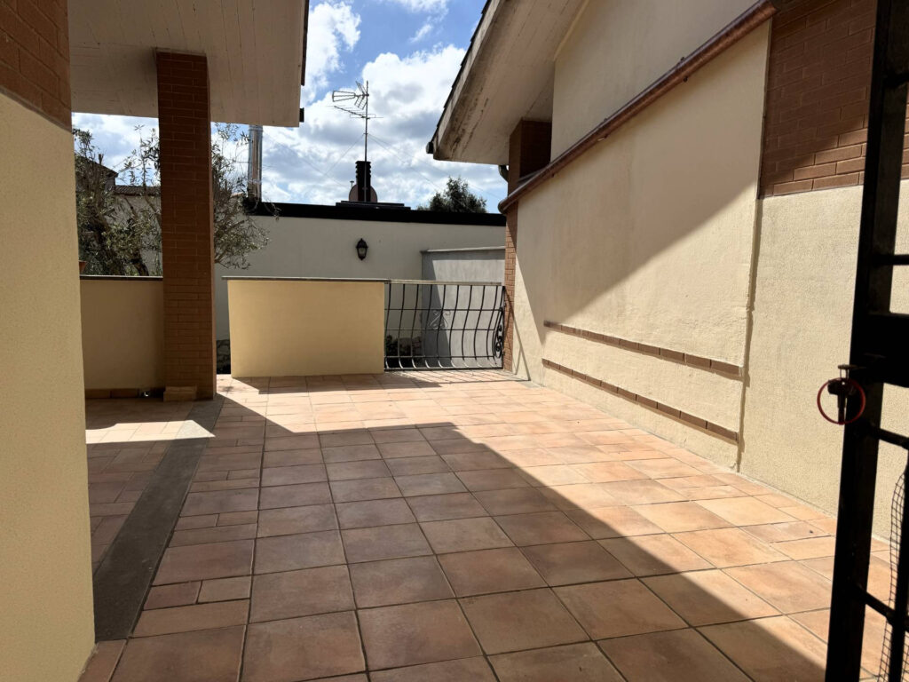 Villa a schiera in trifamiliare Roma Via Giuseppe Lugli Ostia Antica terrazzo 9